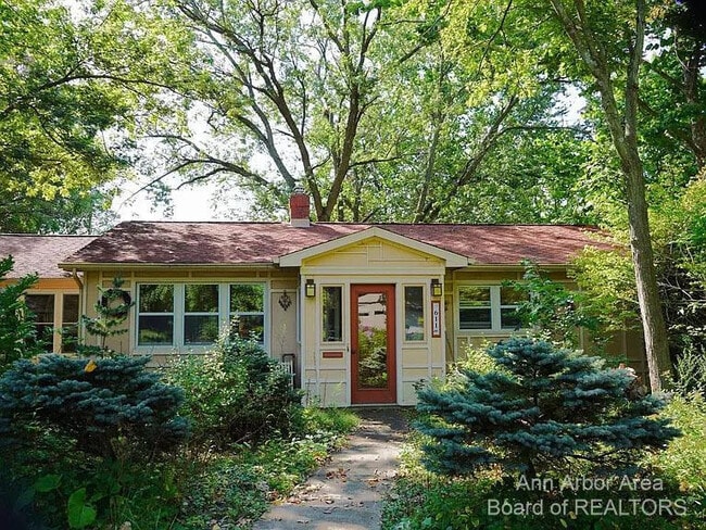 611 Robin Rd