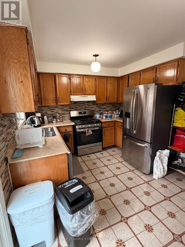 Photo - 43 Bordeaux Circuit