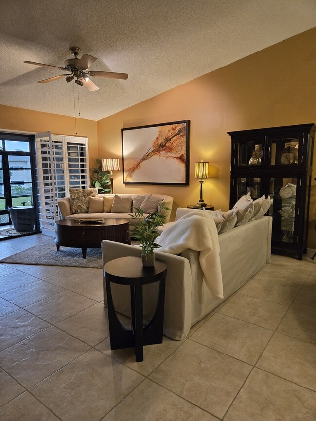 Photo - 3071 SE Aster Ln Unit 204