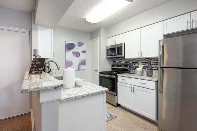 Sequoia floor plan kitchen 1x1 750 sq ft