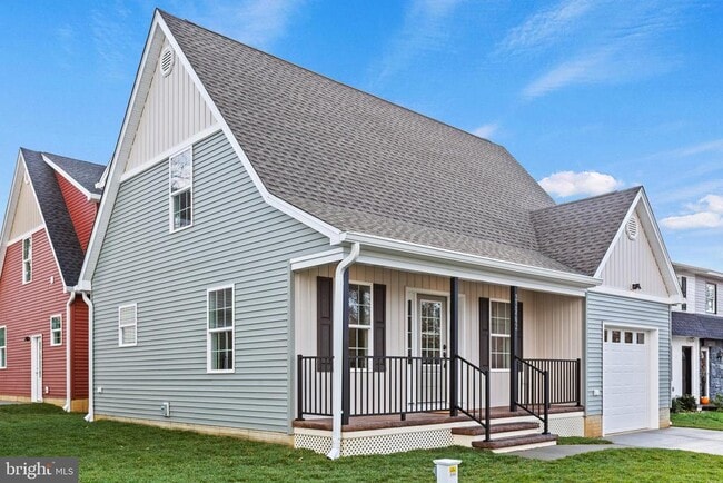 Photo - 22802 Lawrence Ave