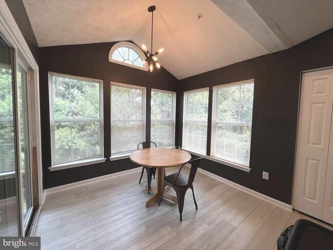 Photo - 2400 Autumn Harvest Ct Apartamento Unidad 303