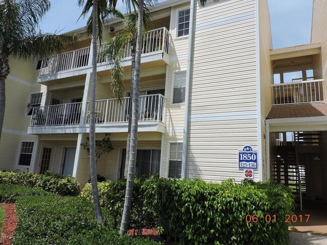 Building Photo - 1850 Charlesmont Dr Unit 113 Rental