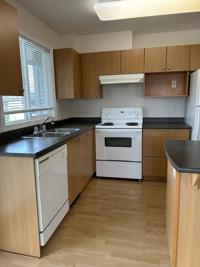 Photo - 7516-7516 Topaz Dr