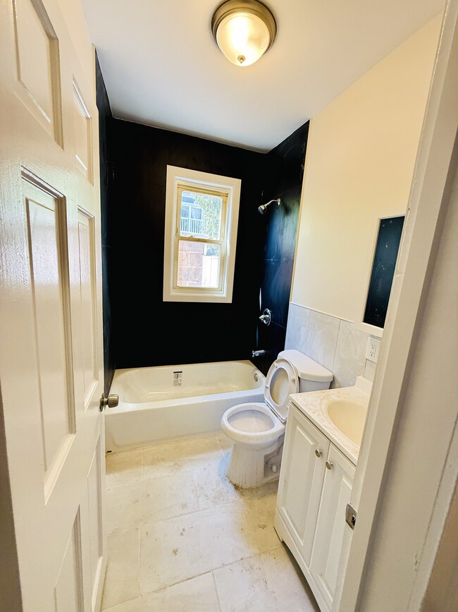 8 Horatio St Unit 1