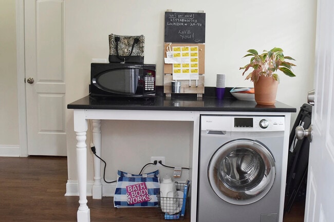 Photo - 3829 N Greenview Ave Unit 3823-3W