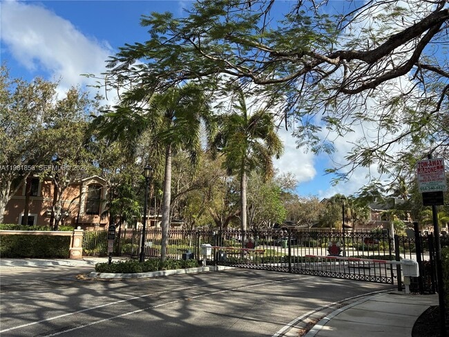 Photo - 2757 Center Ct Dr Unidad 1-20