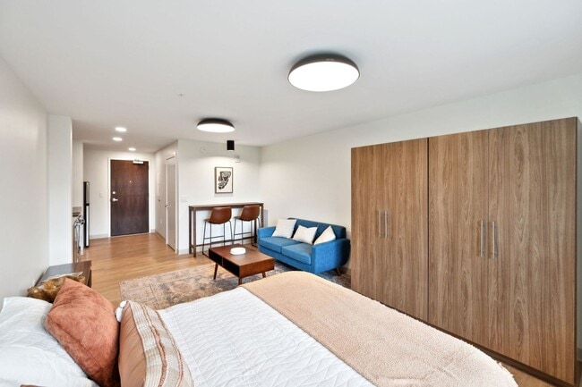 West 6th Apartments
