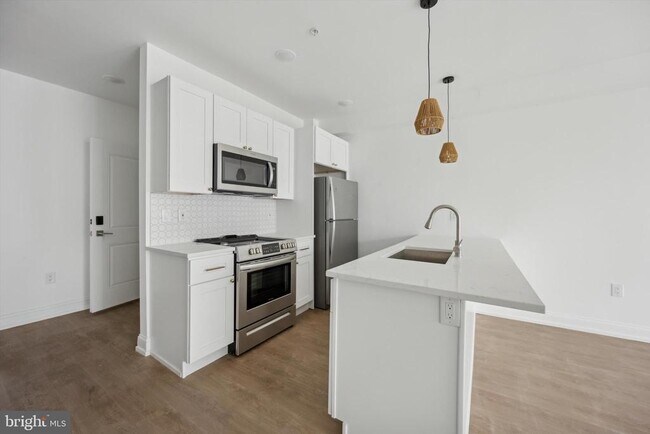 Building Photo - 1614 Ridge Ave Unit 503 Rental
