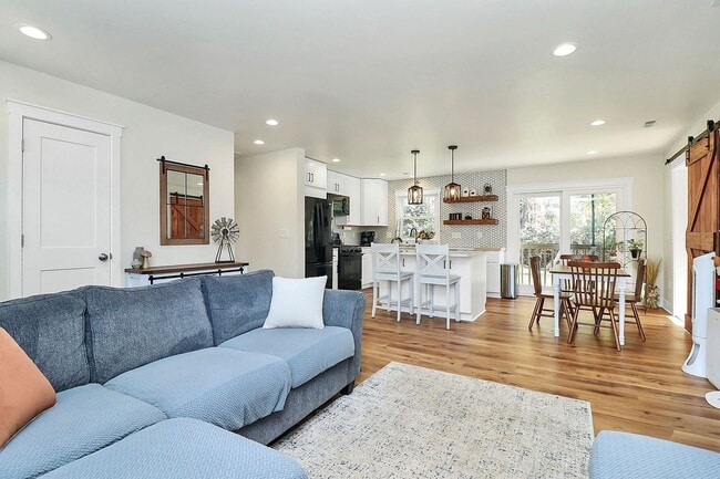 Photo - Fully Updated & Furnished Gem in the Heart of Starmount!