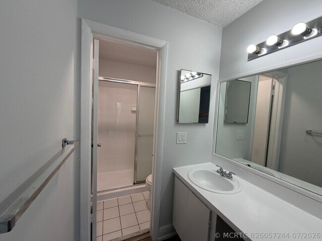 Photo - 4419 Treehouse Ln Unit C