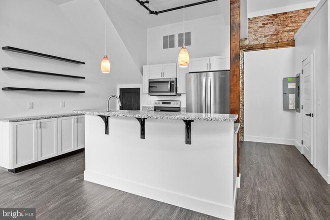 Building Photo - 819 Blooming Glen Rd Unit 2