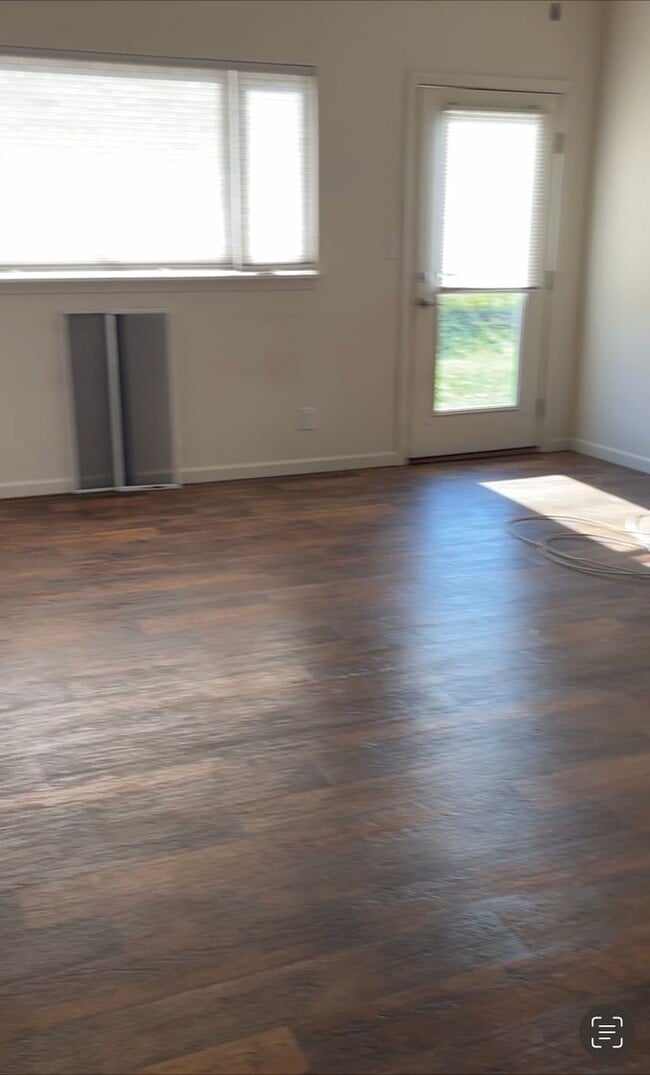 Photo - RANCH STYLE HOME - 4 Bed 2 Bath