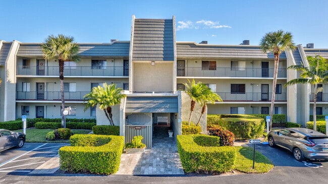 Photo - 4090 Tivoli Ct Unit 208