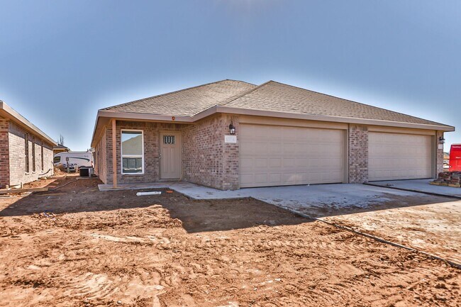 Photo - CJ 5515 Jarvis Avenue Unidad B