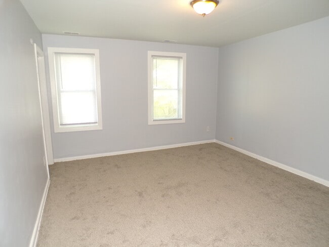 Photo - 10800 S Hoxie Ave Unit 2F