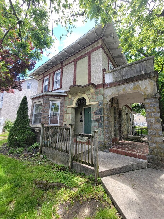 Photo - 332 W Washington St Unit 1
