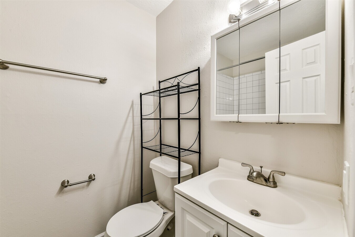 Photo - 515 Bellmar Ln