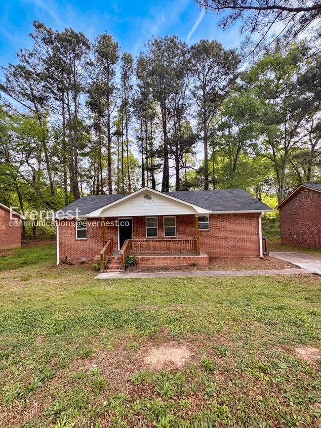 Building Photo - 711 W Creek Cir