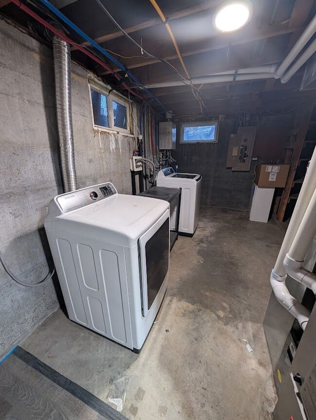 Photo - Fantastic 3 Bedroom Clarkston House with F...