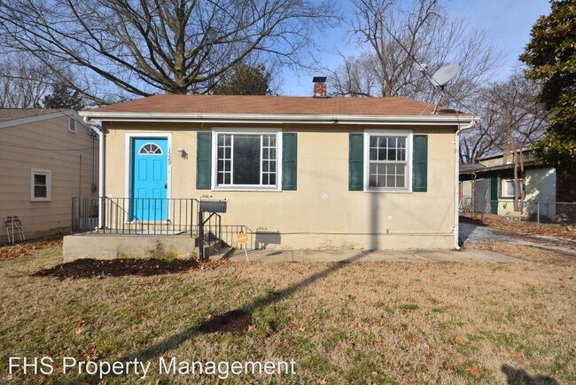 2 br, 1 bath House - 1529 N Weller Avenue - 2 br, 1 bath House - 1529 N Weller Avenue