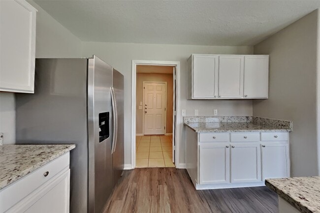 Photo - 4714 Pin Oak Creek Ln