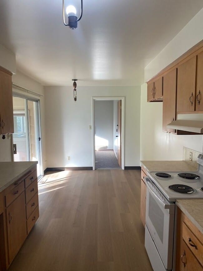 Photo - Nice Ranch Style House on 1 acre!!