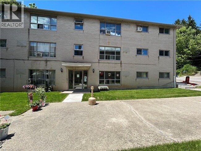Photo - 108 Creighton Rd Unit 10