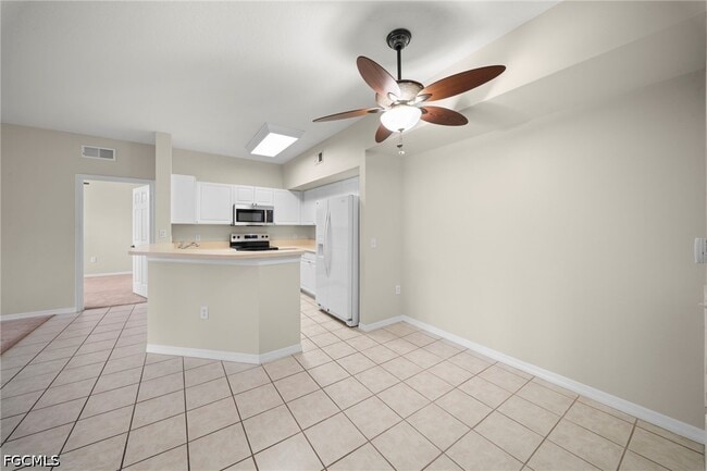 Building Photo - 11400 Ocean Walk Dr Unit 214