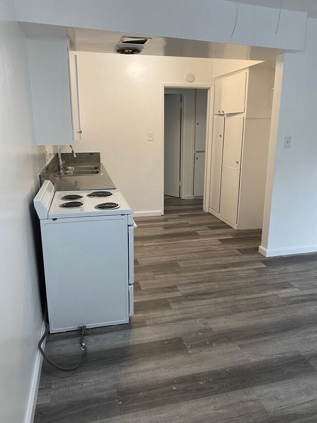 Photo - Sunshine Apartments