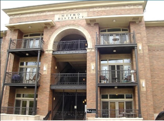 Primary Photo - 600 W Meadow St