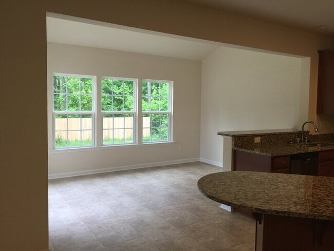 Photo - Spacious 4-Bedroom Richmond Retreat with 2...