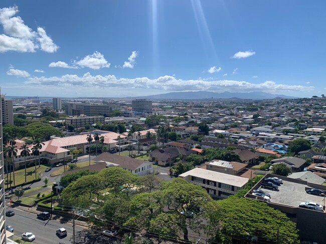 Photo - 2033 Nuuanu Ave Condo