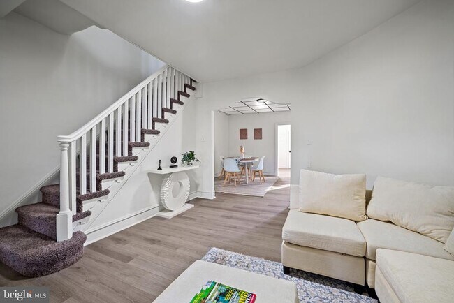 Photo - 312 E Eleanor St