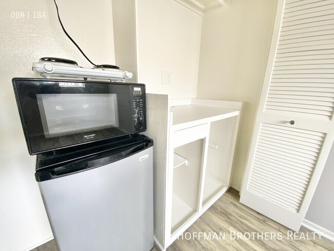3500 Mentone Ave Unit 201