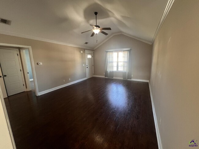 Photo - 412 Madison Pl Pkwy