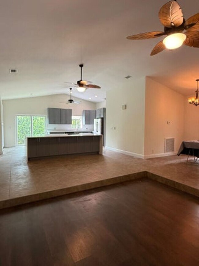 Photo - 20834 Sugarloaf Ln
