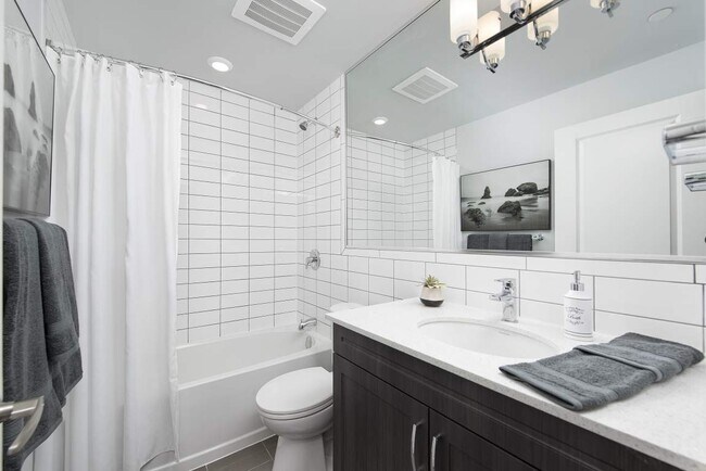 Photo - 77 Parkwoods Village Dr