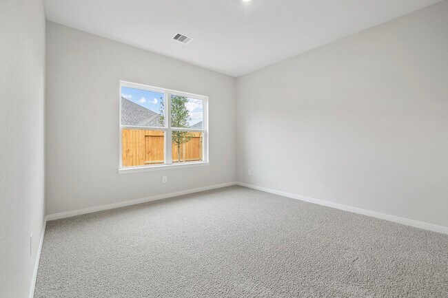 Photo - 21632 Lotus Elm St