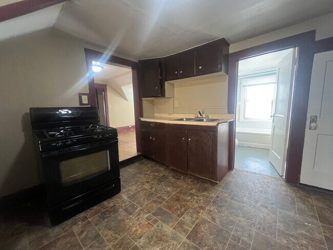 Photo - 125 Como Ave Unit 2