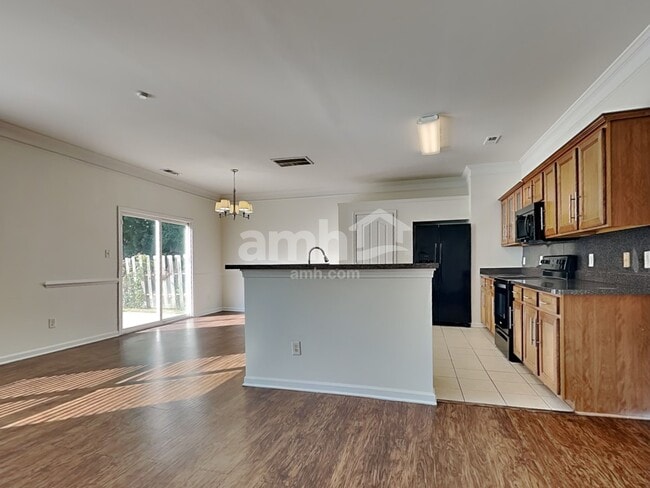 2411 Cairns Mill Ct