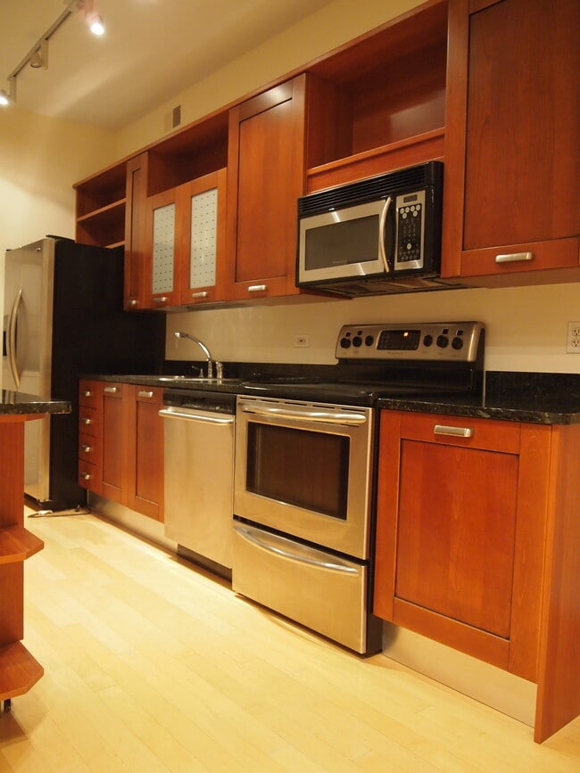 Photo - 807 Church St Unit 513