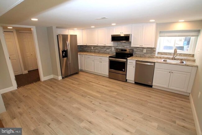 Photo - 538 Durham Rd