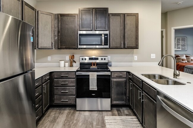 1BR, 1BA - Girard