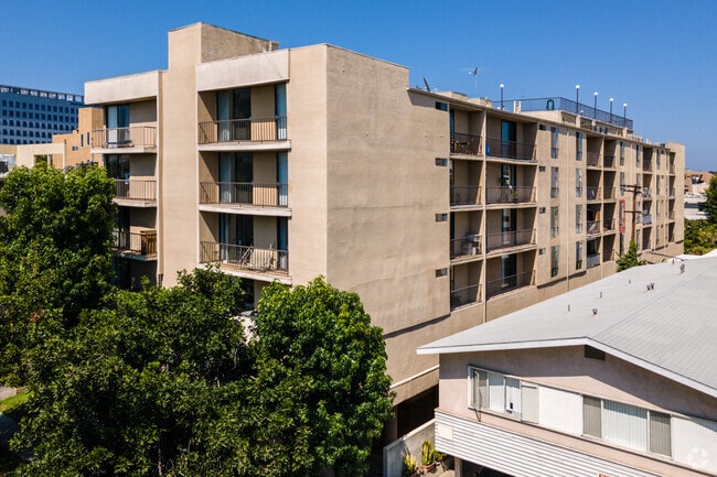 Park Lane Apartments