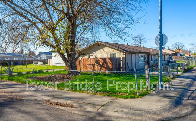 Photo - 1718 Grand Ave House