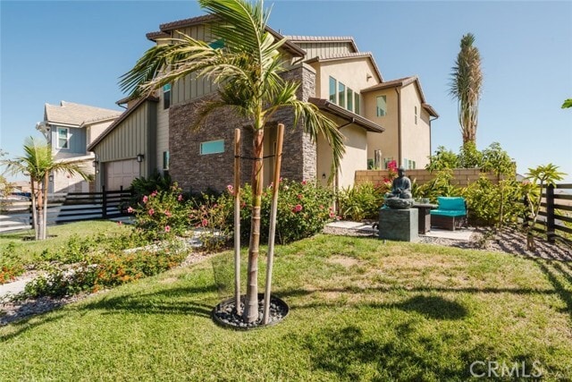 Photo - 11743 Canoga Ave