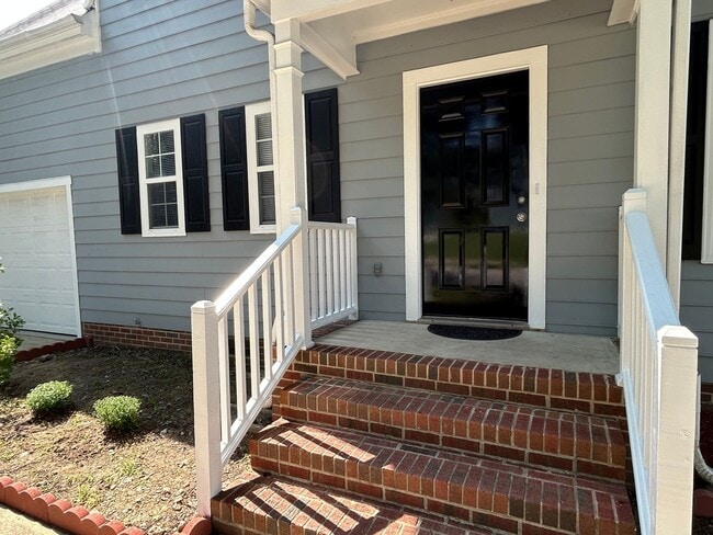 Building Photo - 5320 Cumberland Plain Dr