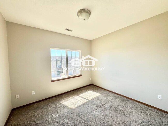 Photo - 1624 NW Prairie Lakes Dr Unidad 3