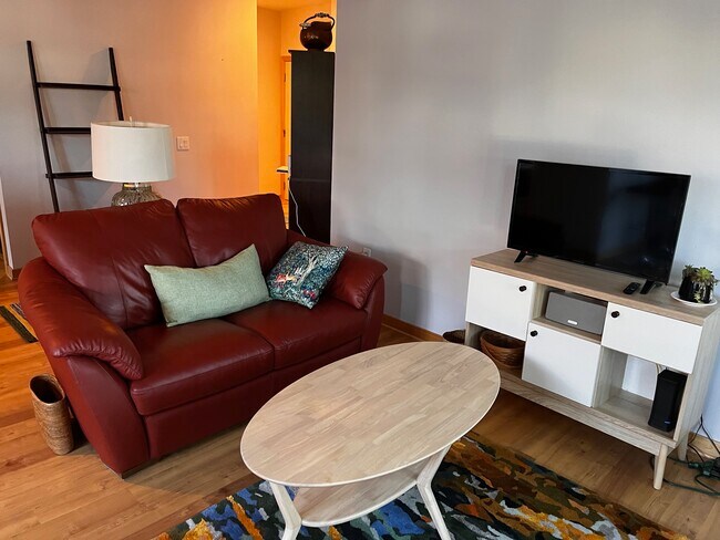 Photo - 350 W Wilson St Unidad 302